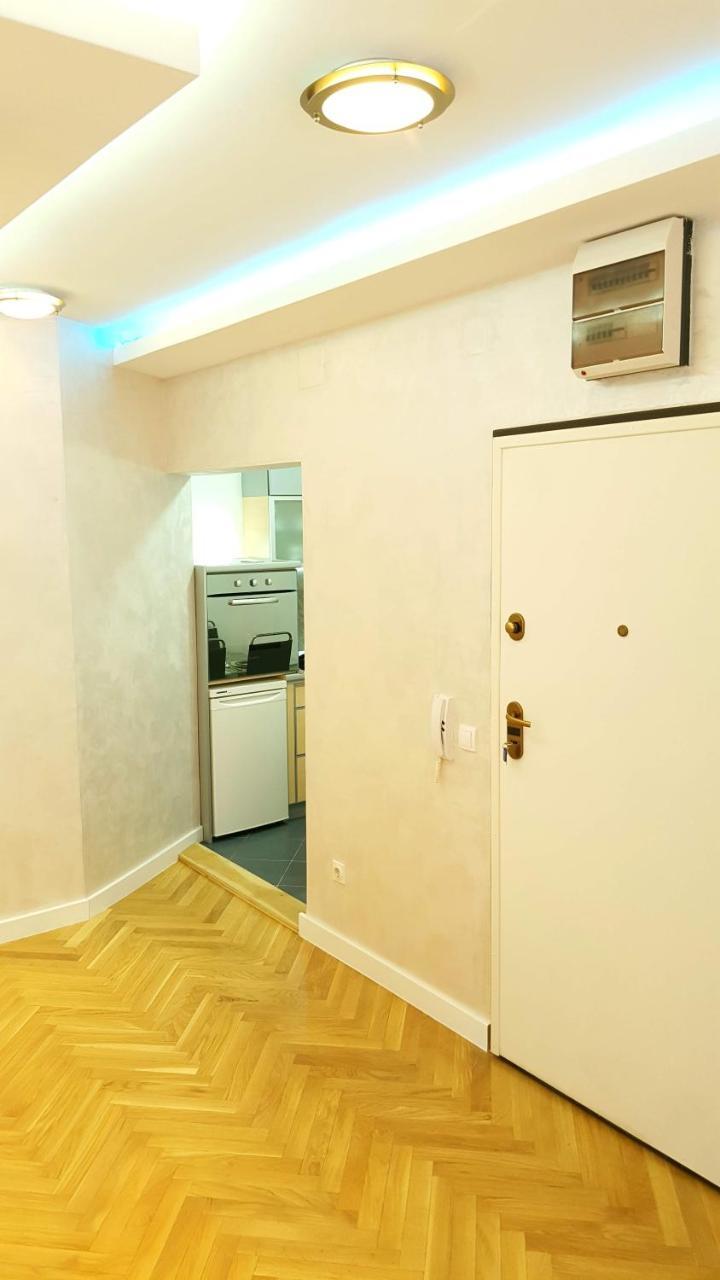 Arena Relax Apartman Belgrado Esterno foto