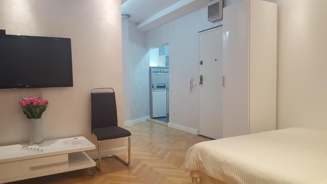 Arena Relax Apartman Belgrado Esterno foto